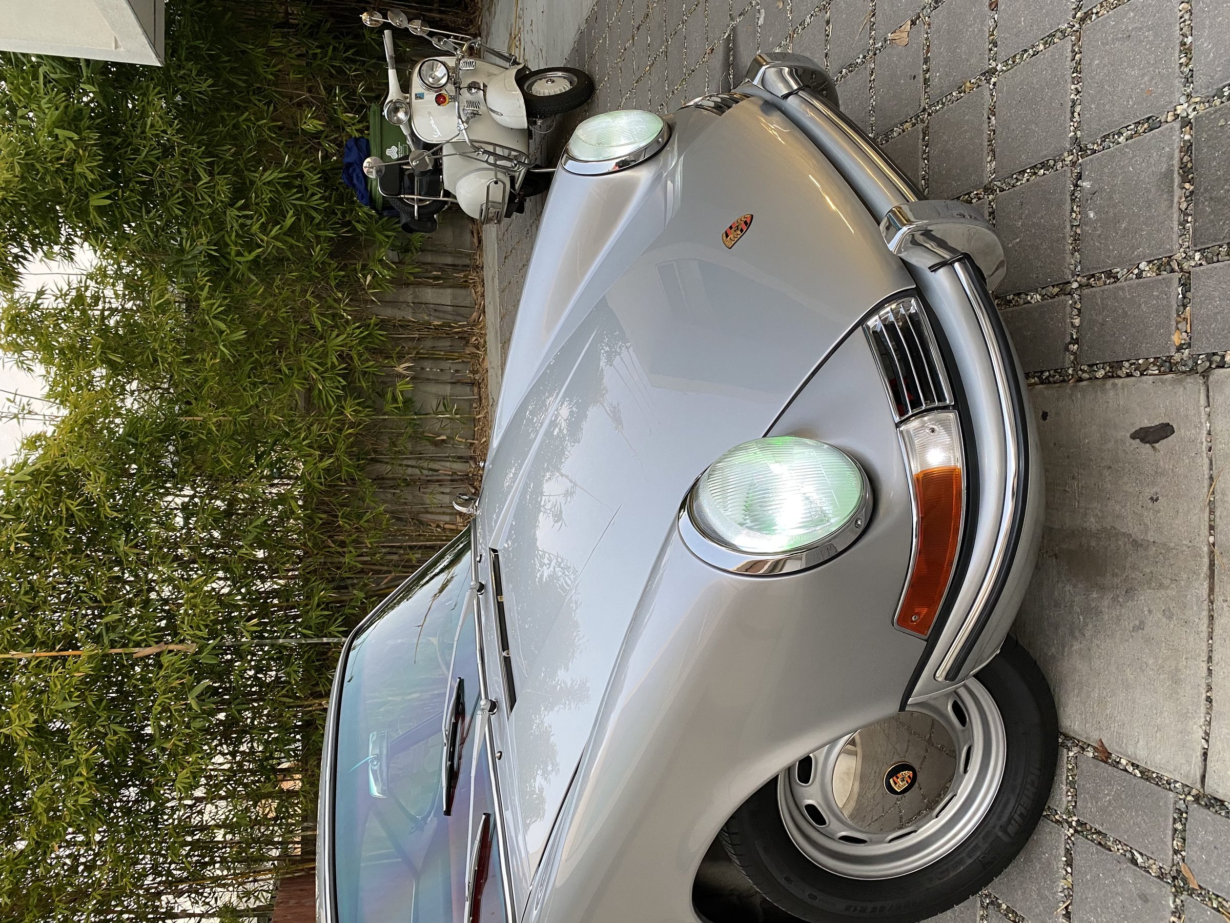 The Porsche 912 and Vespa together